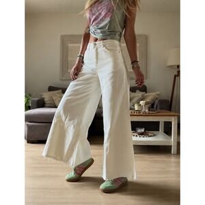 Dance & Marvel Off White High Waisted Wide Leg Raw‎ Hem Button Fly Jeans Small